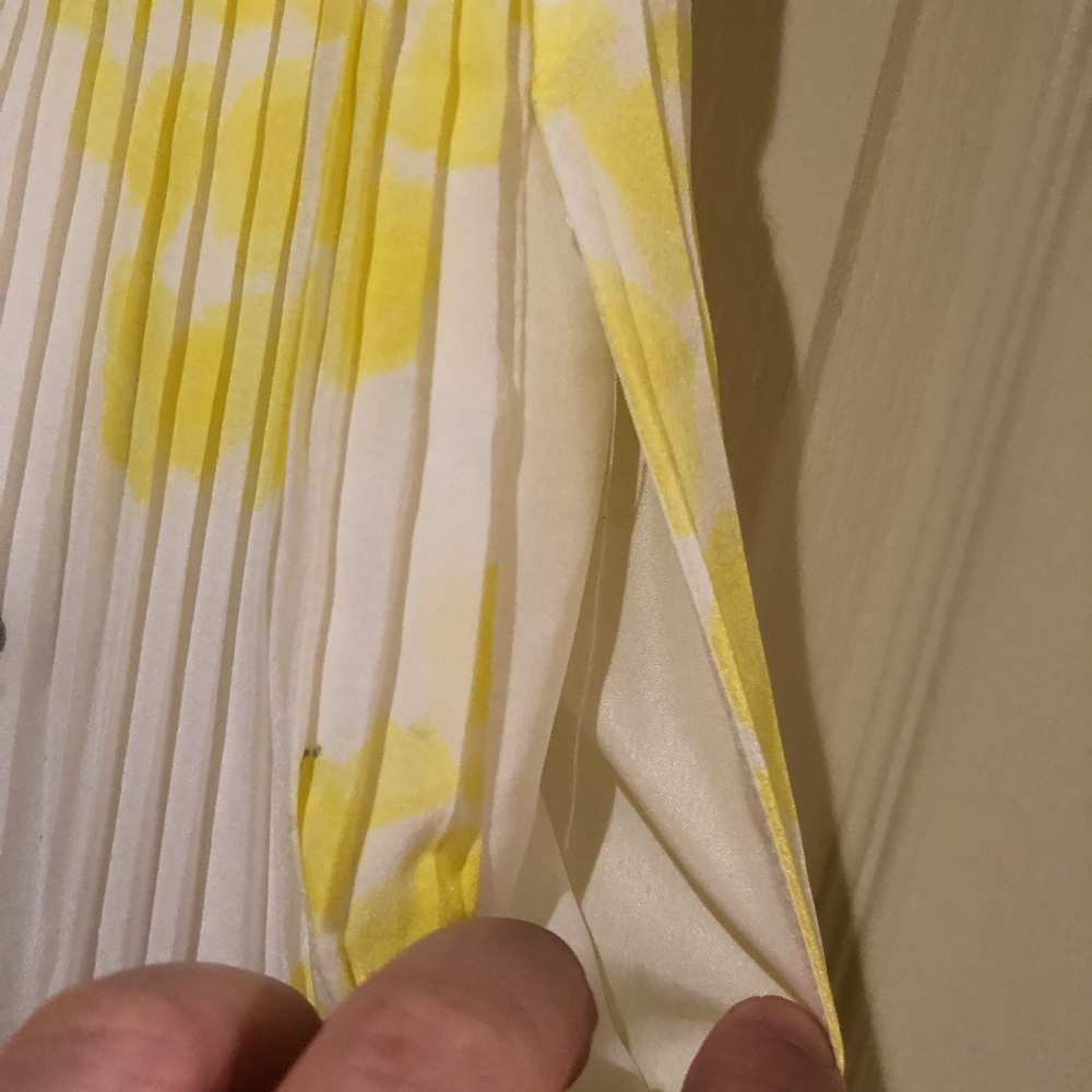 MERONA Pineapple Print Pleated Skirt w/Pockets - Picture 4 of 6